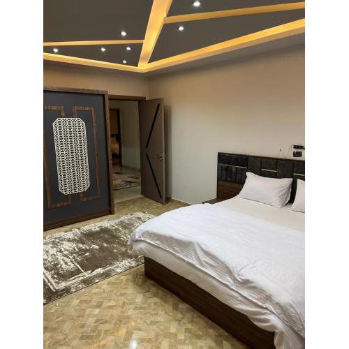 شقه فندقيه للايجار اليومي التجمع الخامس01068880306