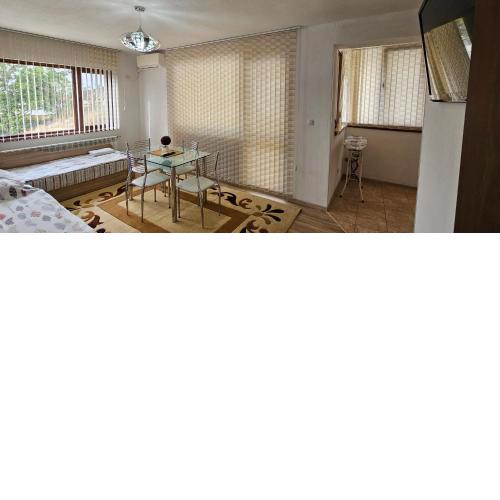 Д и В 1 - D & V 1 Apartment
