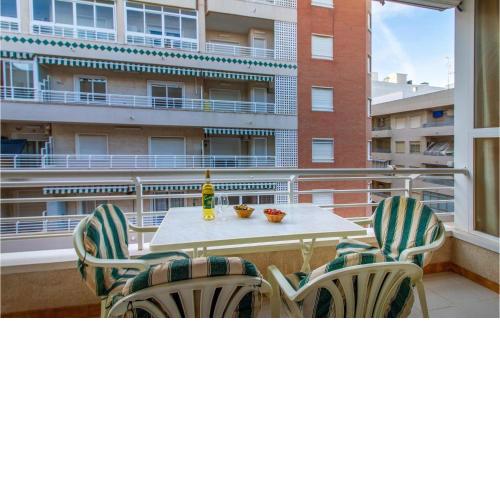 1 Bedroom Gorgeous Apartment In Santa Pola