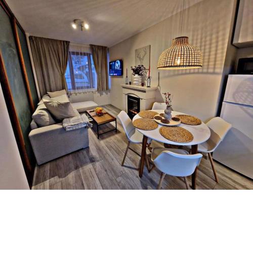 1 bedroom luxury apartment Milena -free parking