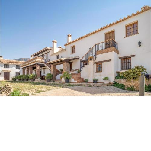 1 Bedroom Nice Apartment In Mondron