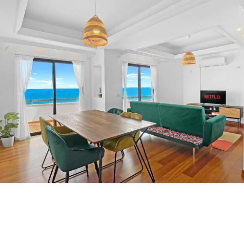 180° SEAVIEW Apt. right on famous beach promenade