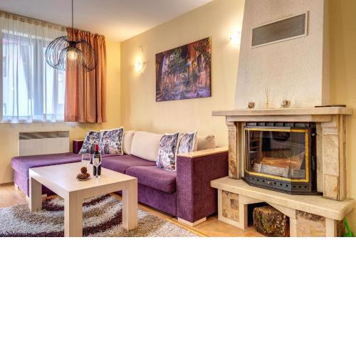 1BD Ski View Retreat in Pamporovo with Fireplace