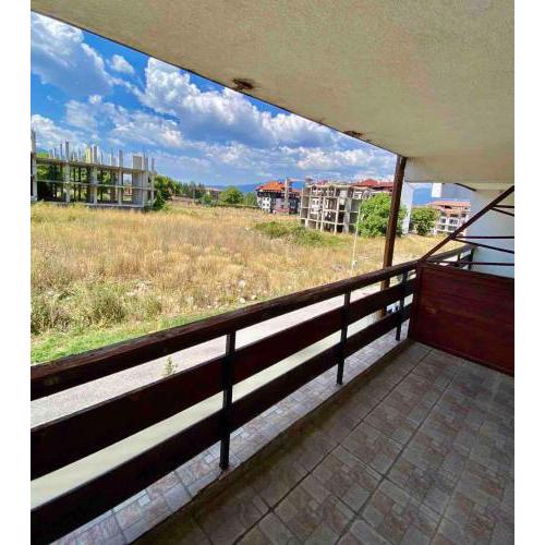 1br Homey Two Floor Apartment - 200mbps Wi-fi