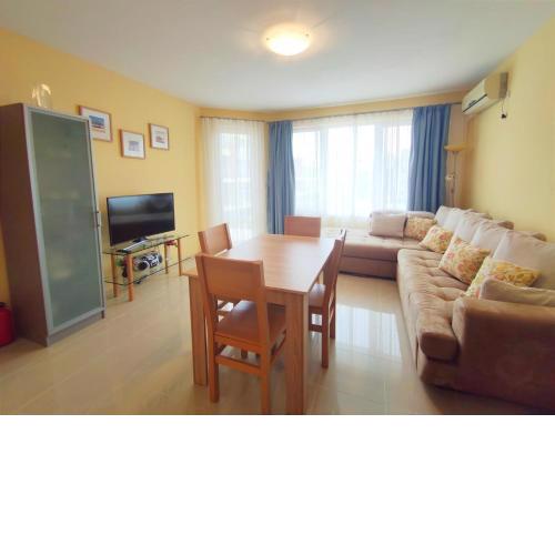 1Min From The Beach 65sq m AP