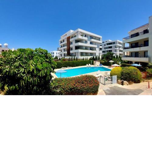 1st Floor 1st Class Pool View Apt.