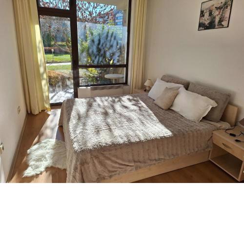 2 Bdr Garden Apt with Spa near Ski and Golf