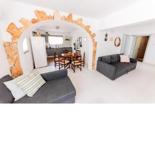 2 bed, Kapparis, Trinidad - 2A