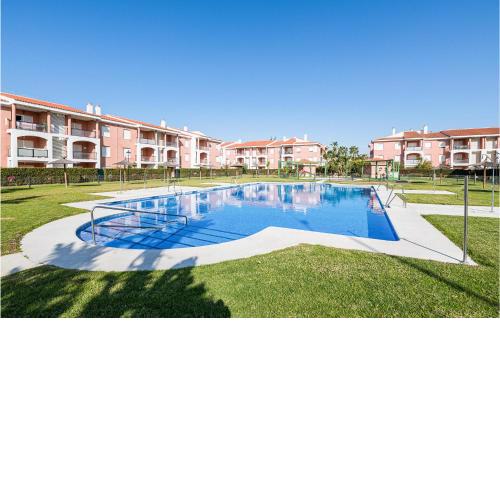 2 Bedroom Amazing Apartment In Costa Ballena