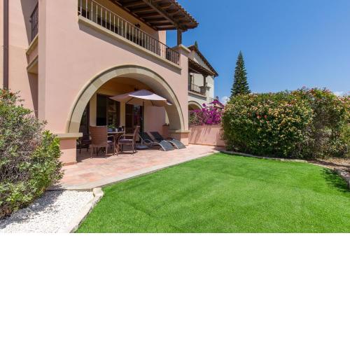 2 bedroom Apartment Artemis with two communal pools, Aphrodite Hills Resort