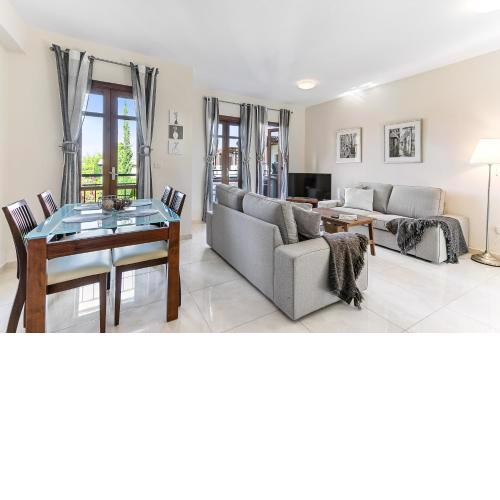 2 bedroom Apartment Assia with communal pool, Aphrodite Hills Resort