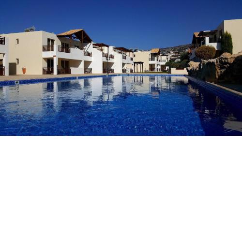 2 bedroom apartment E8 located pool level, sea view, FREE WIFI
