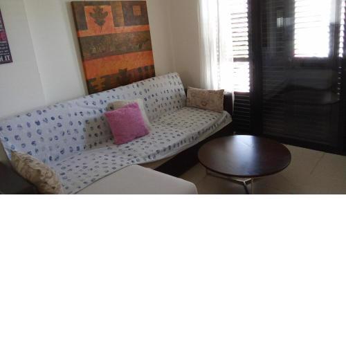 2 bedroom apartment in Makenzi