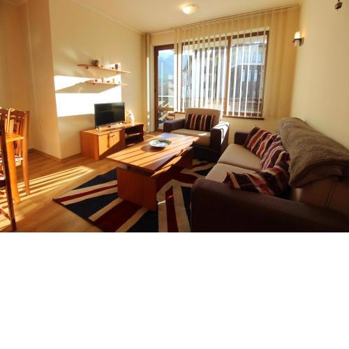 2 bedroom apartment near Gondola