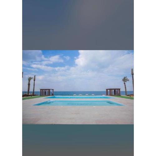 2 bedroom Chalet with Sea view