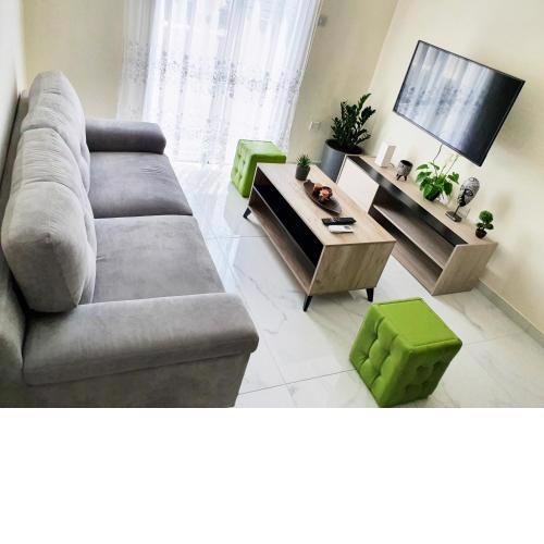 2 Bedroom Cozy Apartment near Tourist Area, 200m from sea