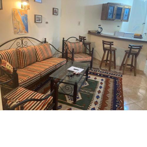 2 bedroom flat in Paradise compound
