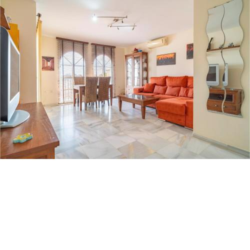 2 Bedroom Gorgeous Apartment In Málaga
