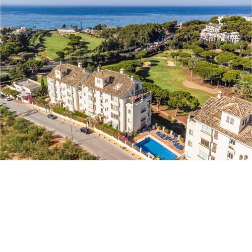 2 Bedroom Lovely Apartment In Marbella