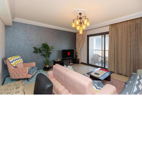 2 Bedroom Luxurious AUC Duplex with Private Balcony - Modern & Cozy