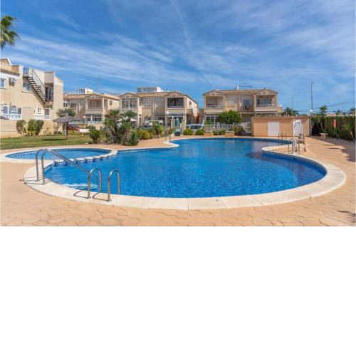 2 Bedroom Stunning Apartment In Orihuela Costa