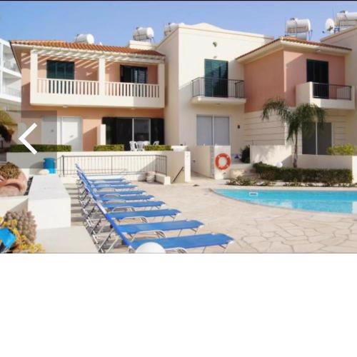 2 bedroom townhouse lower peyia paphos Cyprus