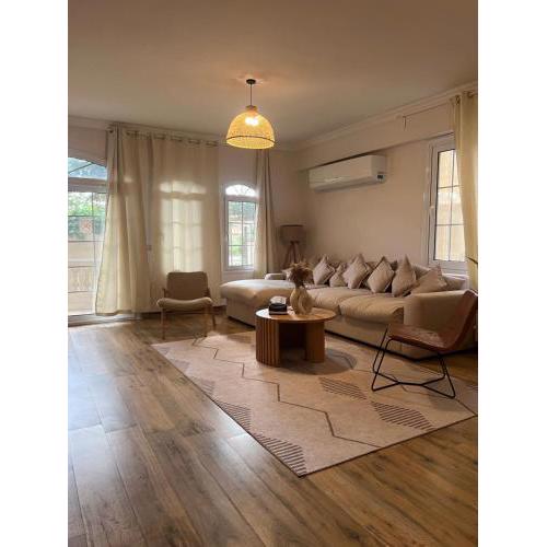 2 Bedrooms Boho Style Ground floor flat