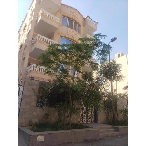 2 BR apartment with big garden near AUC
