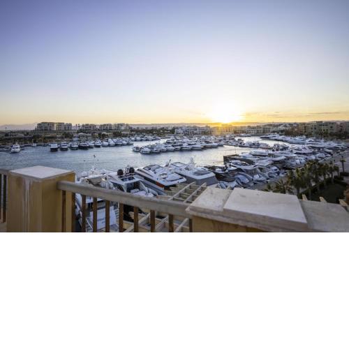 2 br new marina apartment with Sea View 205 By BFG Beit Fel Gouna