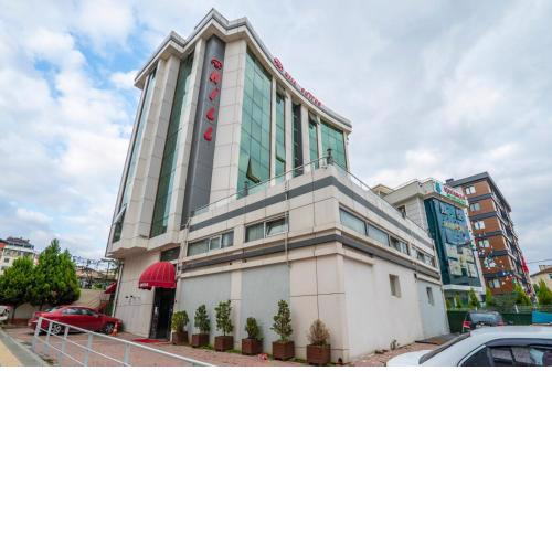 216 Hill Suites