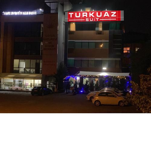 216 Turkuaz Suit