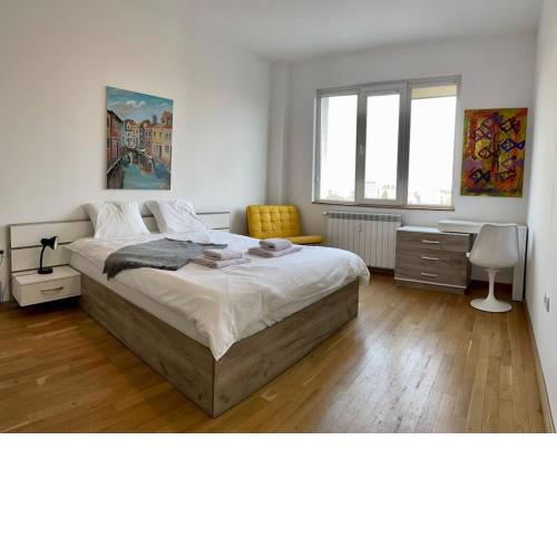 2BD on Vitosha Street by Cosher