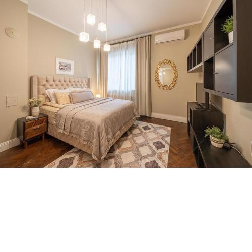 3 BDR - Top Center Artistic Apartment - 115 m2