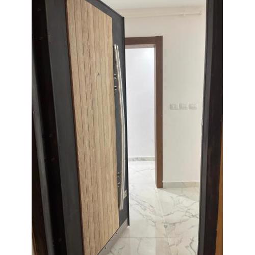 3 bedroom apartment luxury rehab