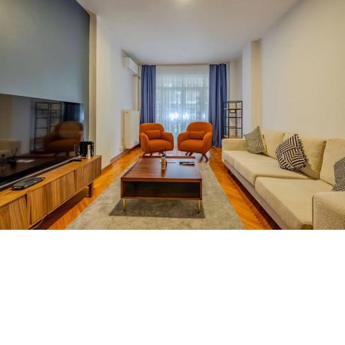 3-Bedroom Apartment with Balcony