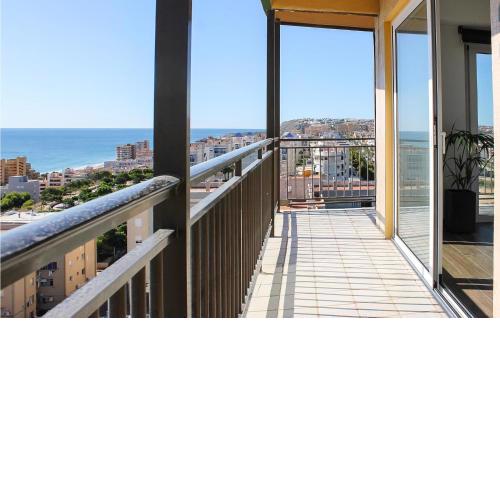 3 Bedroom Beautiful Apartment In Elche