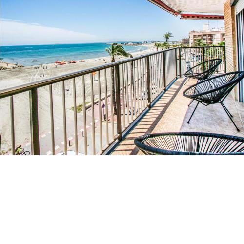 3 Bedroom Beautiful Apartment In Santa Pola