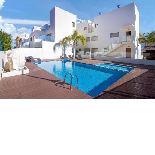 3 Bedroom Cozy Apartment In Denia