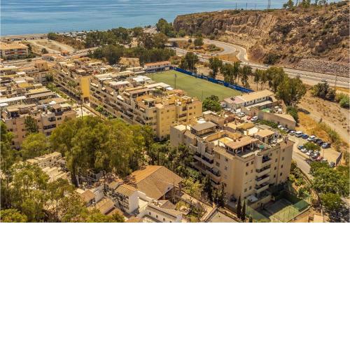 3 Bedroom Cozy Apartment In La Cala Del Moral