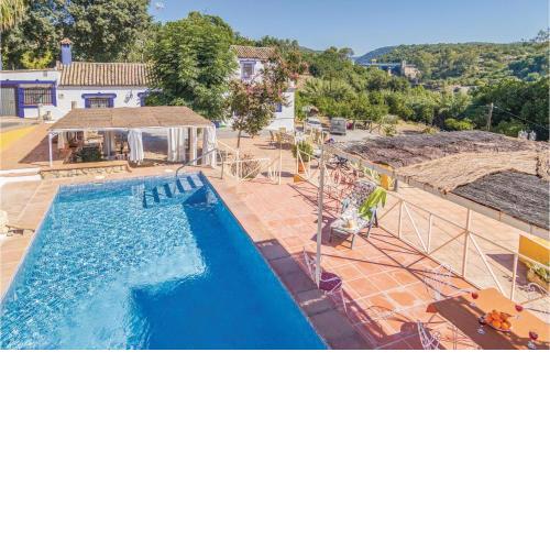 3 Bedroom Lovely Home In Hornachuelos Córdoba