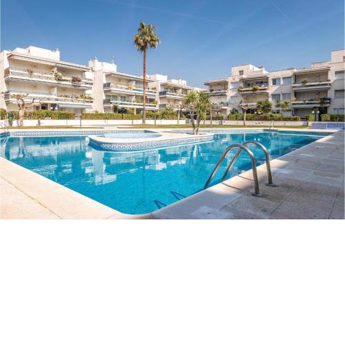 3 Bedroom Nice Apartment In Cubelles