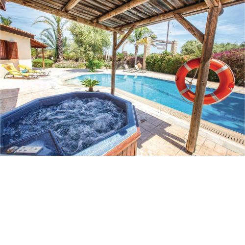 3 Bedroom Nice Home In Laatchi