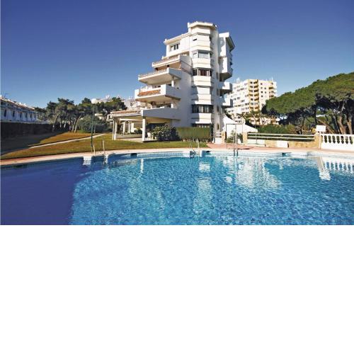 3 Bedroom Pet Friendly Apartment In Calahonda