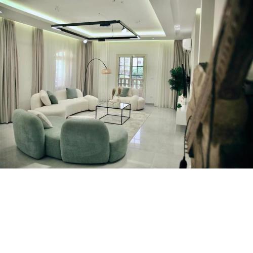 3 Bedroom Villa Apartment Cairo Couples or Family
