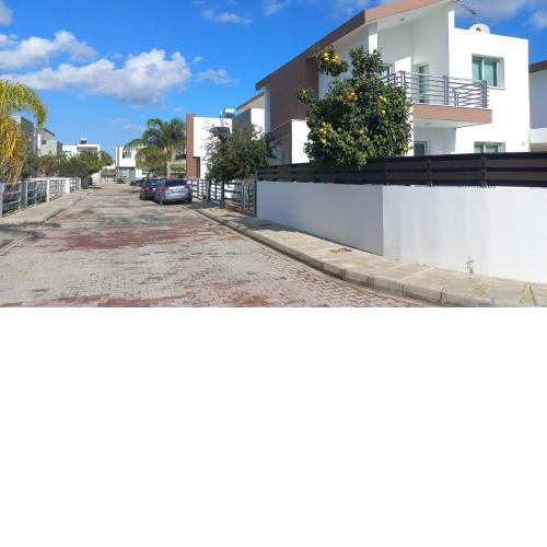 3 bedroom Villa in Pyla