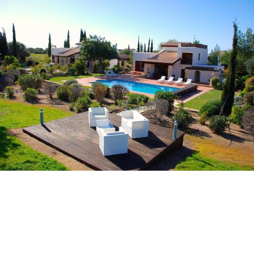 3 bedroom Villa Limni with private pool and gardens, Aphrodite Hills Resort