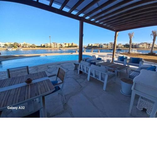 3 Bedrooms villa Fanadir