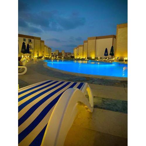 شقة فندقية 3غرف بمنتجع هلنان بورسعيد بورفؤادHelnan Resid Portfoad Flat3Rooms