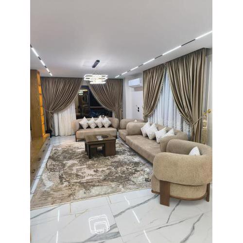 شقه فندقيه 3 غرف Luxury Apartment