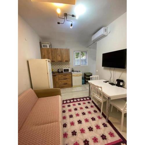 3 odalı ful eşyalı Antalya’nın kalbinde ev